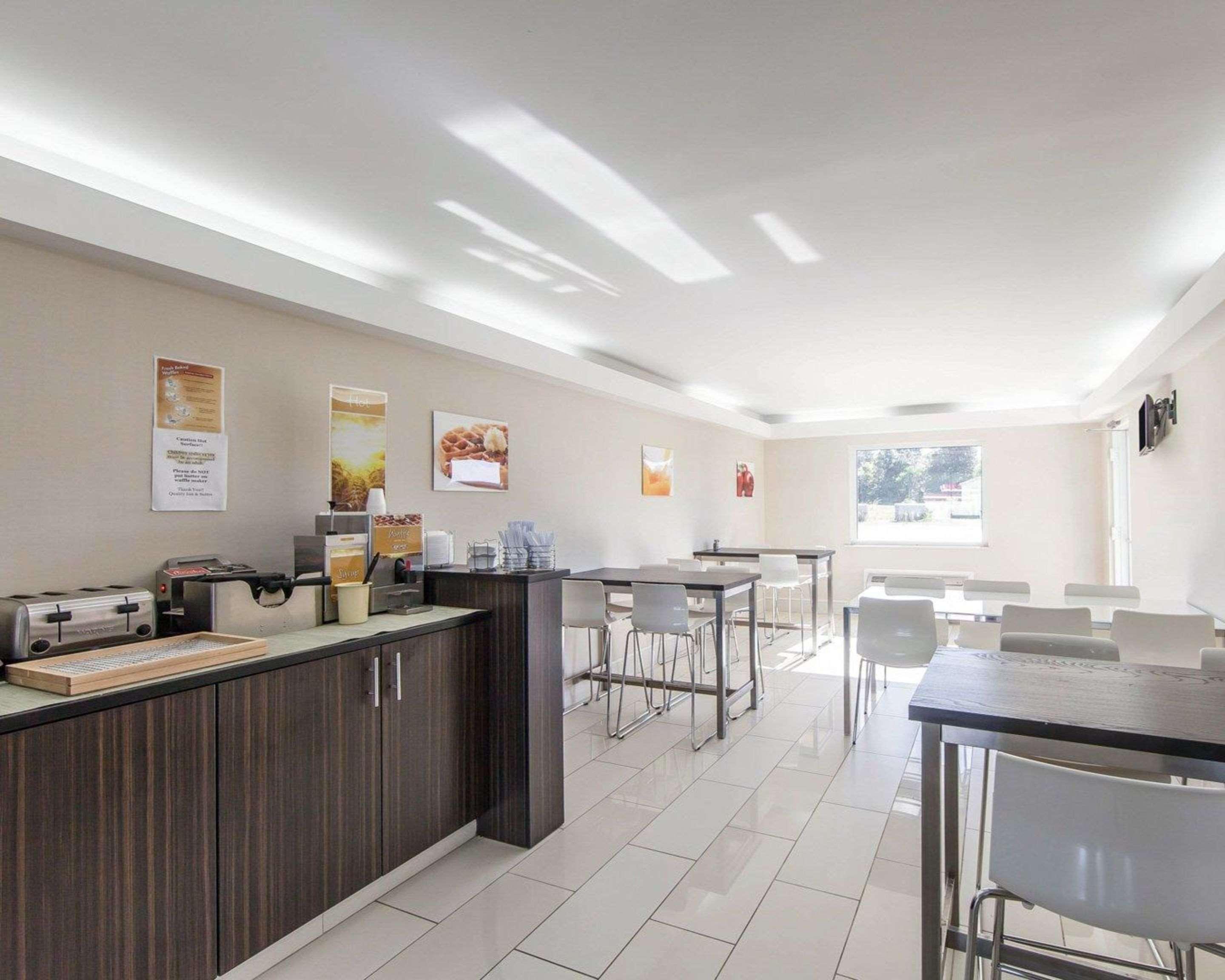 Quality Inn & Suites Jasper Εξωτερικό φωτογραφία