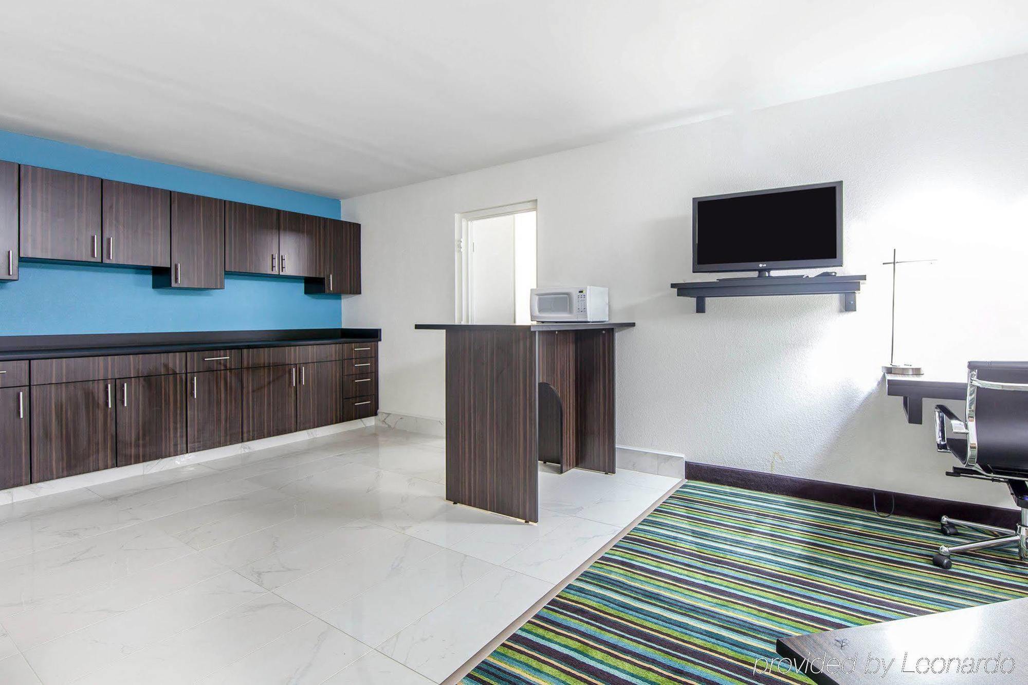 Quality Inn & Suites Jasper Εξωτερικό φωτογραφία